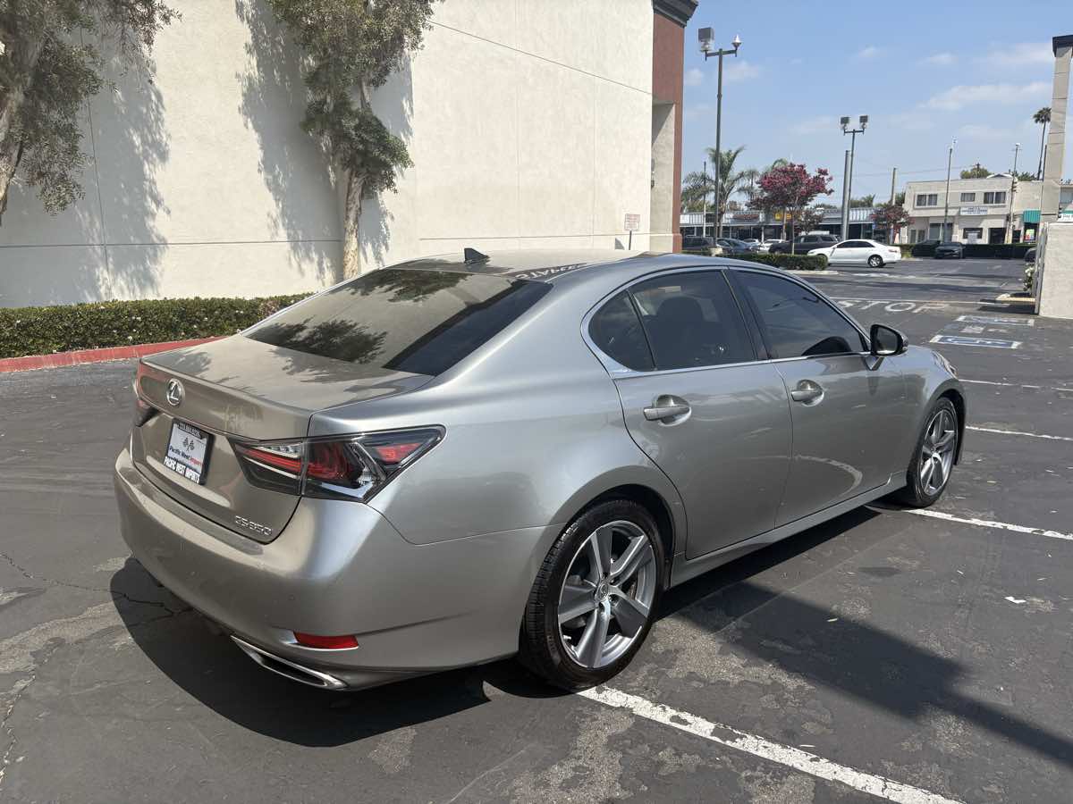 2017 Lexus GS 350 photo 32