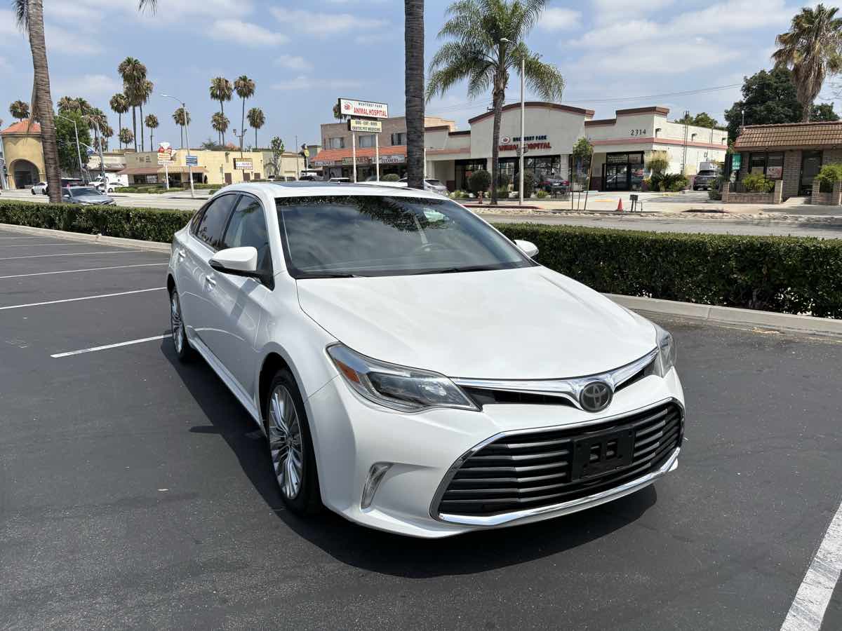 2016 Toyota Avalon Limited photo 42