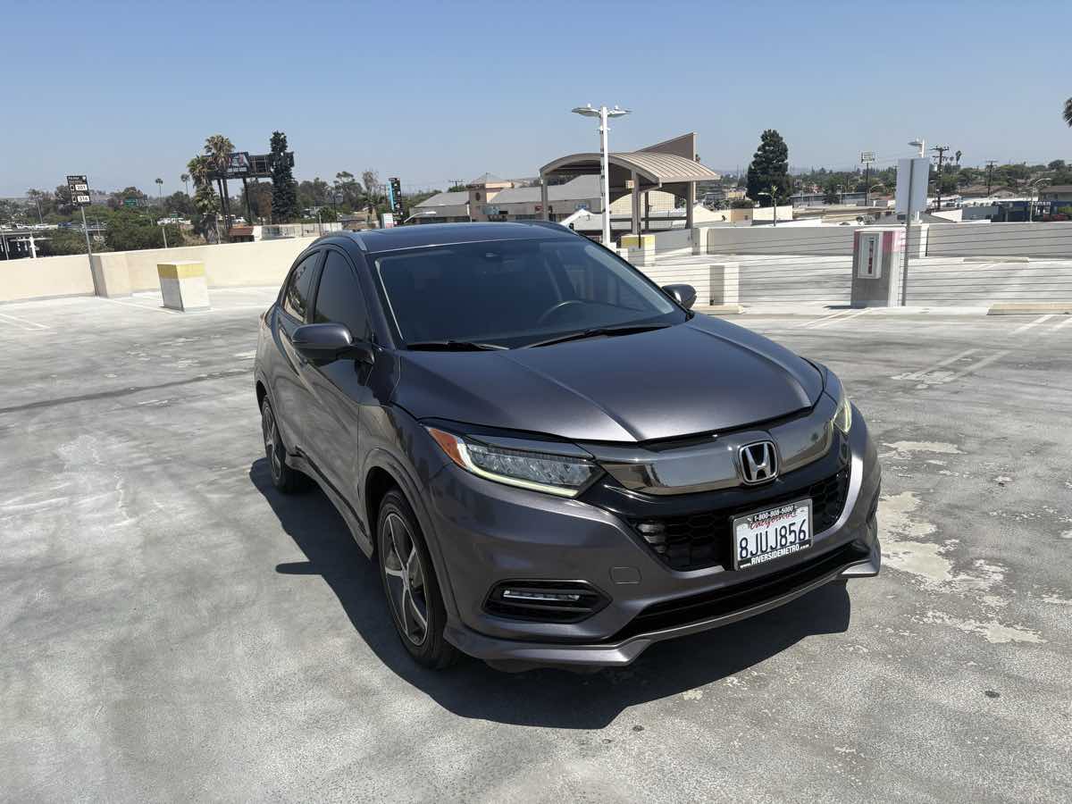 2019 Honda HR-V Touring photo 5