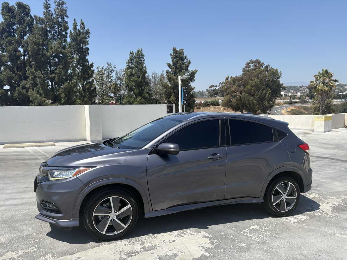 2019 Honda HR-V Touring photo 8