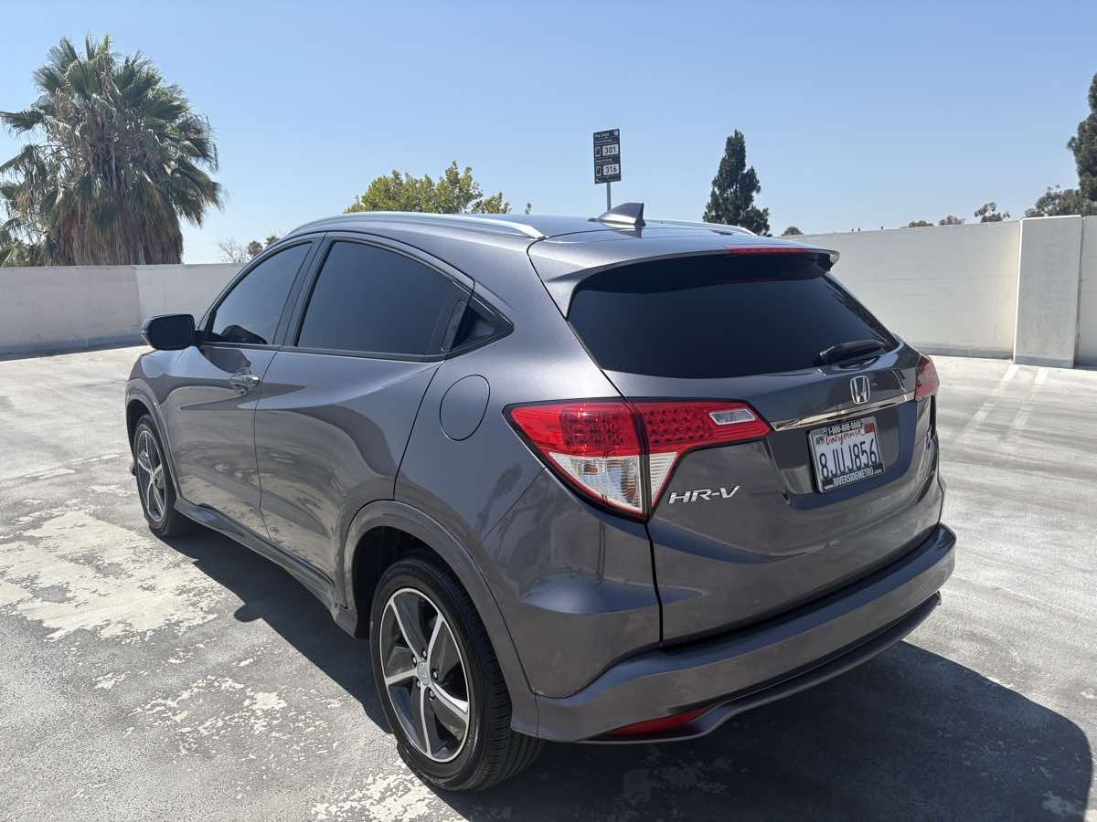 2019 Honda HR-V Touring photo 11