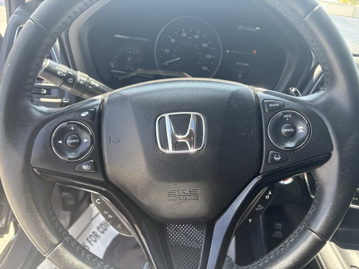 2019 Honda HR-V Touring photo 27