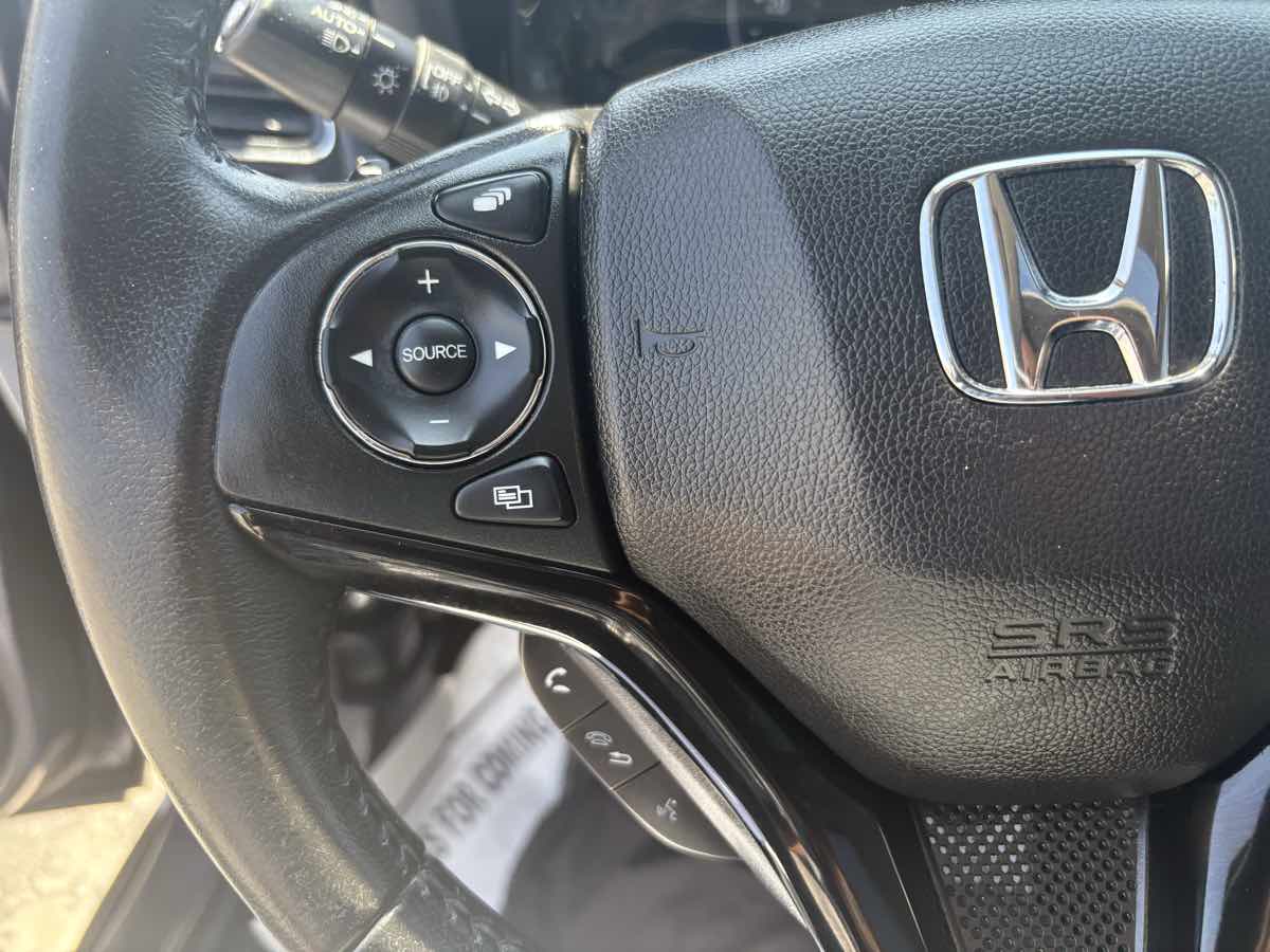 2019 Honda HR-V Touring photo 29