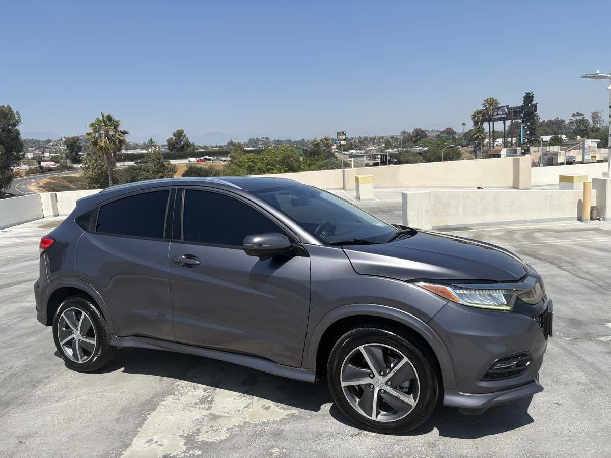 2019 Honda HR-V Touring photo 35