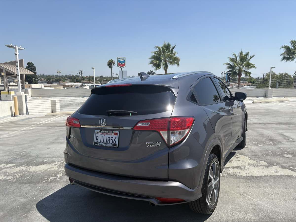 2019 Honda HR-V Touring photo 38