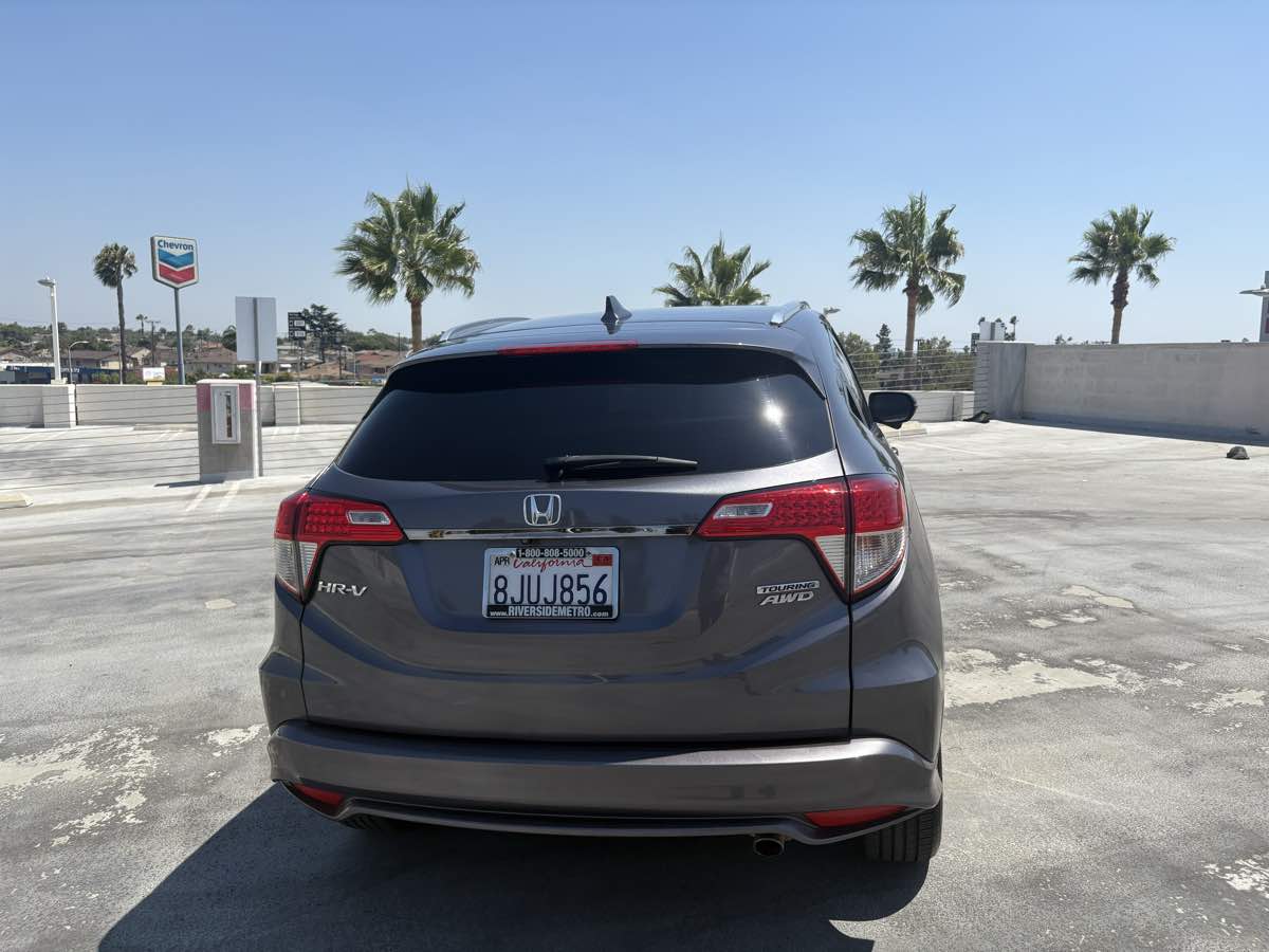 2019 Honda HR-V Touring photo 39