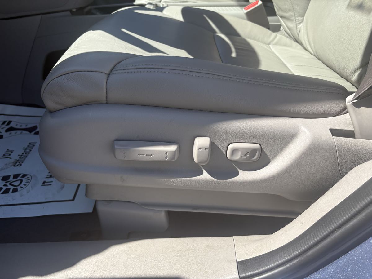2014 Honda CR-V EX-L photo 16