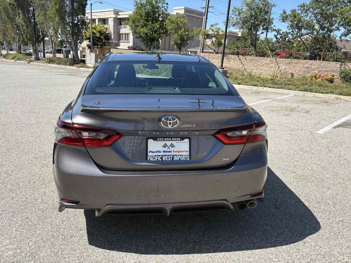 2024 Toyota Camry SE photo 11