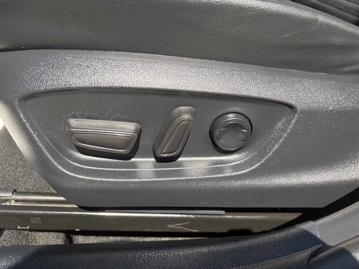2024 Toyota Camry SE photo 21