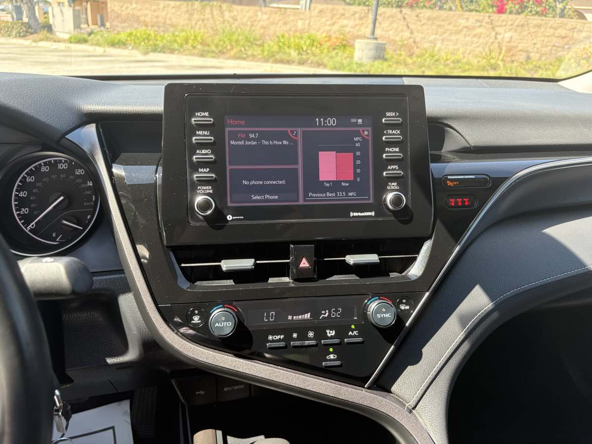 2024 Toyota Camry SE photo 26