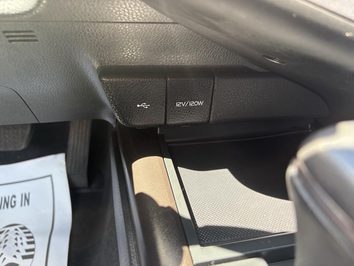 2024 Toyota Camry SE photo 27