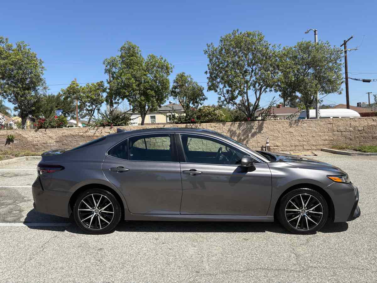 2024 Toyota Camry SE photo 36