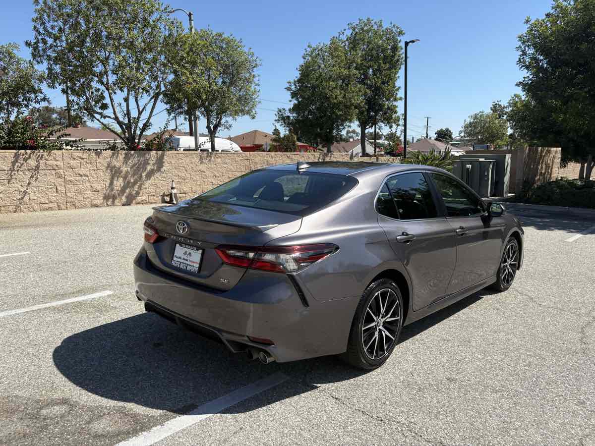2024 Toyota Camry SE photo 38