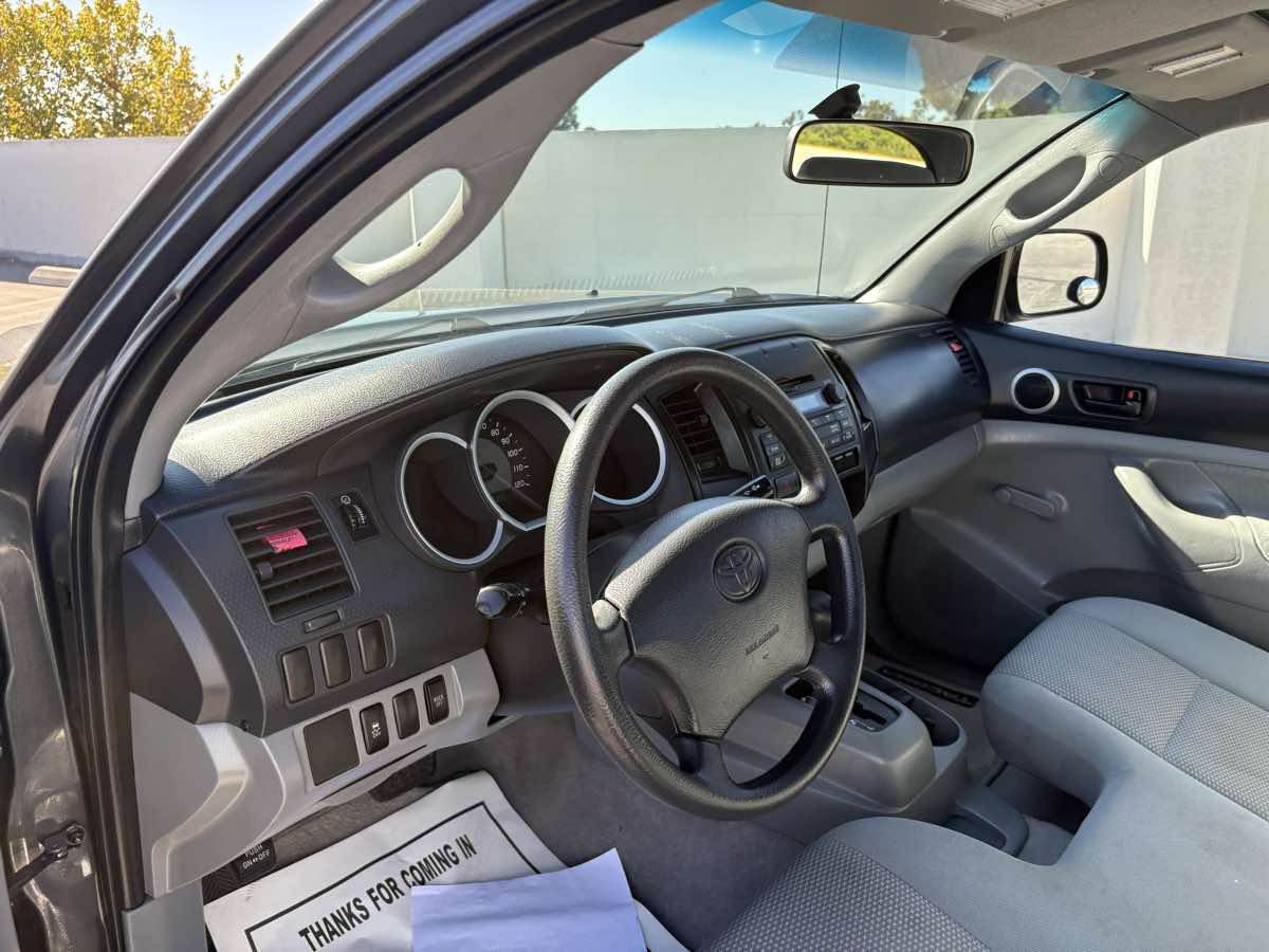 2009 Toyota Tacoma Base photo 16