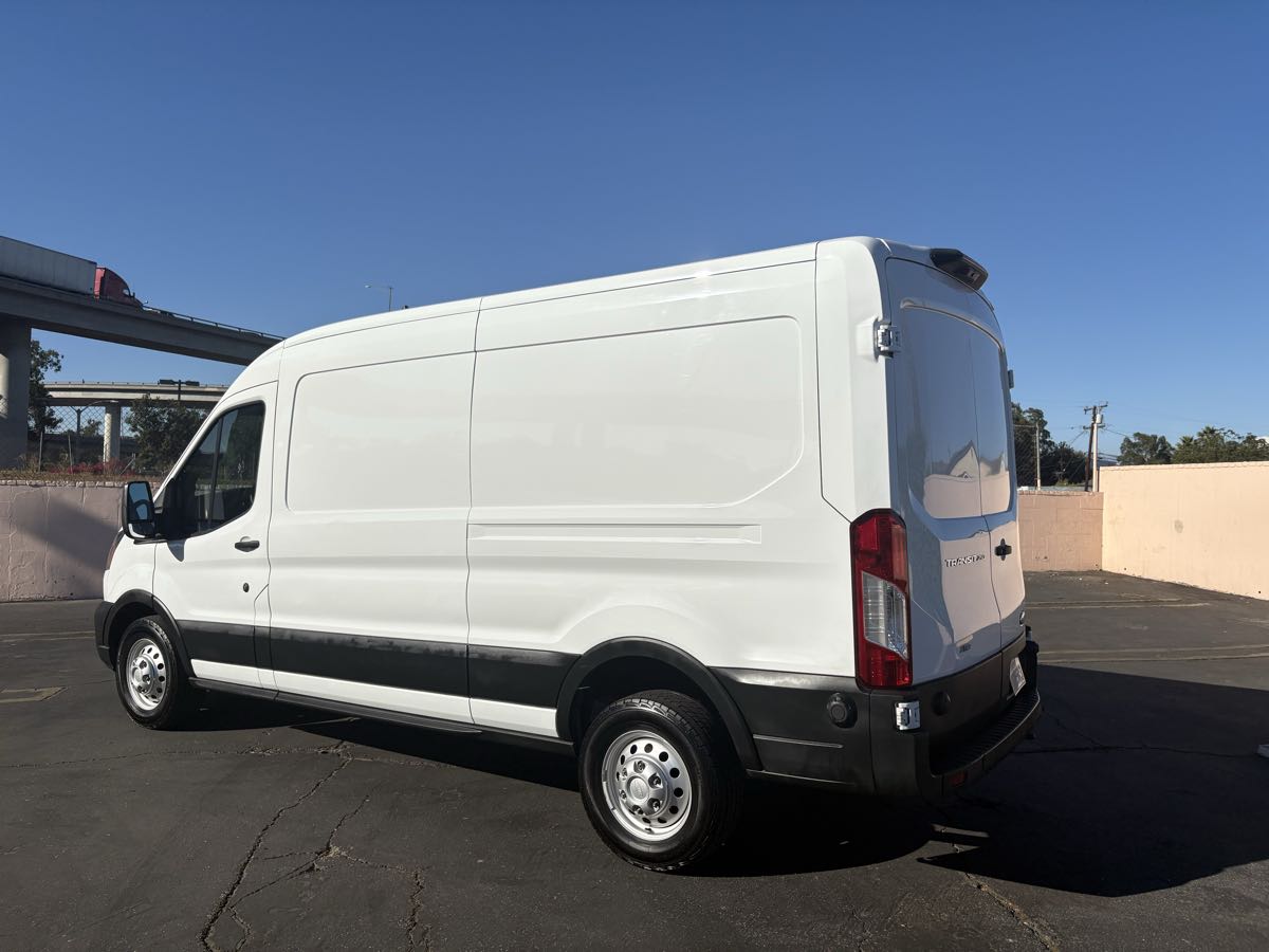 2024 Ford Transit Cargo Van photo 5
