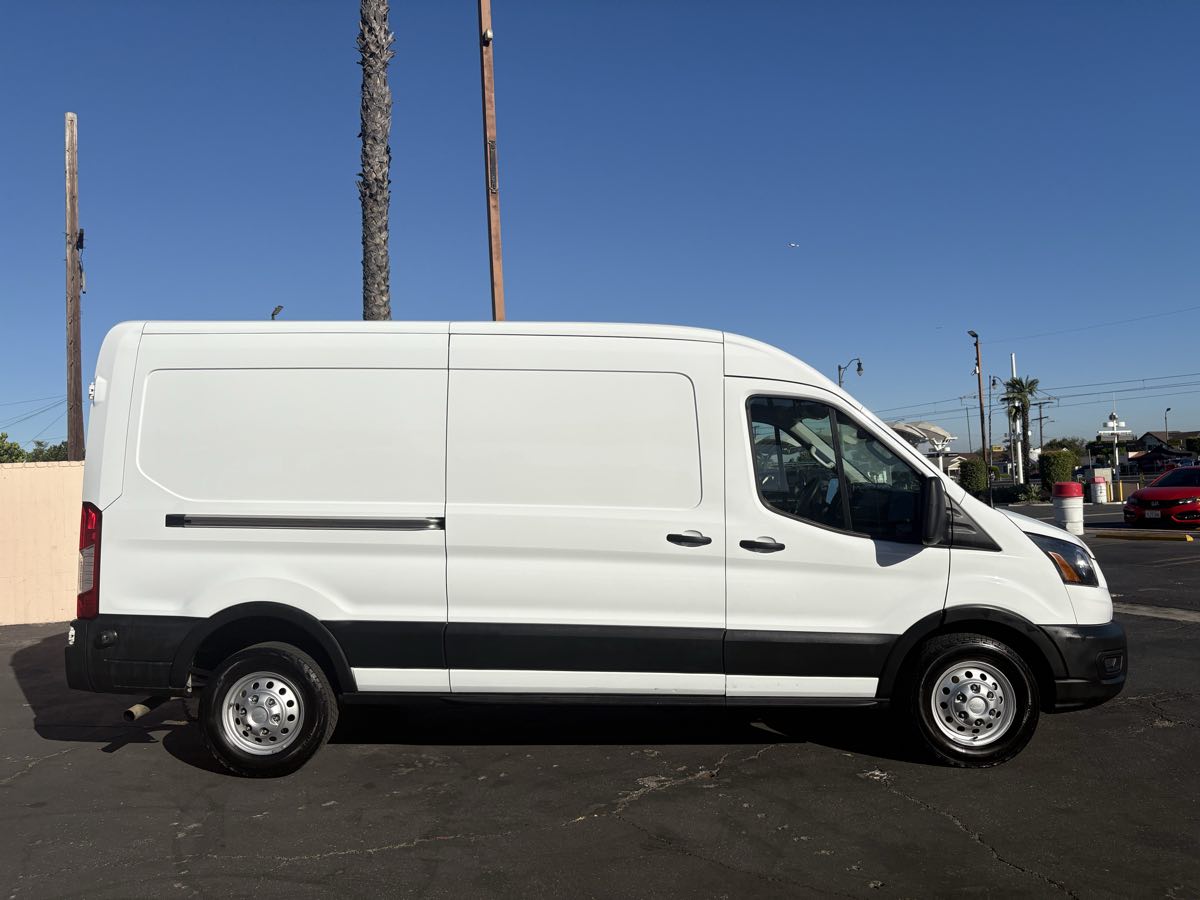 2024 Ford Transit Cargo Van photo 31