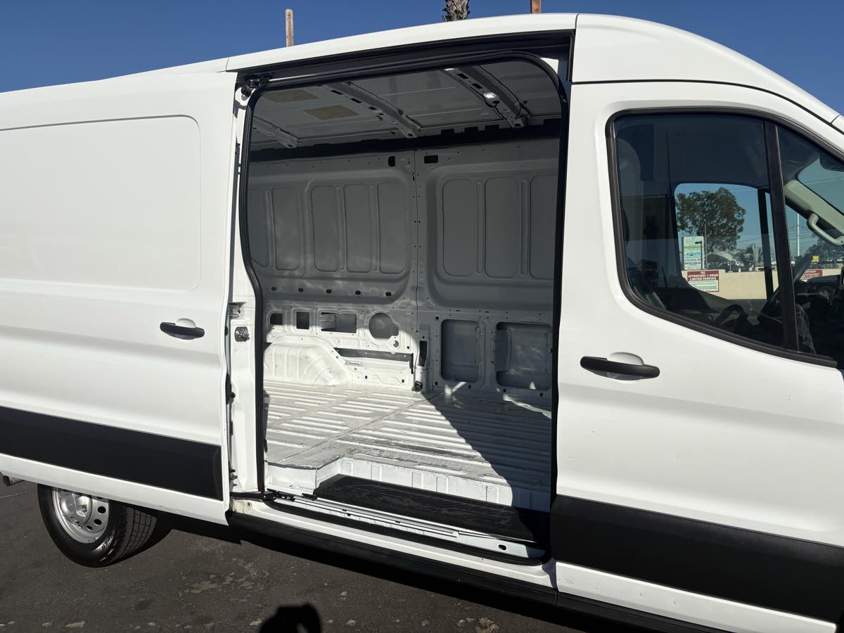 2024 Ford Transit Cargo Van photo 36