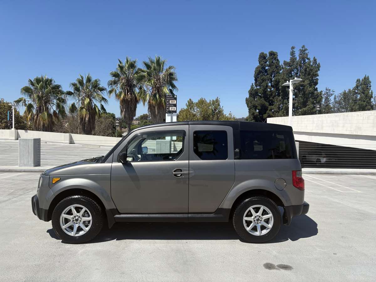 2008 Honda Element EX photo 10