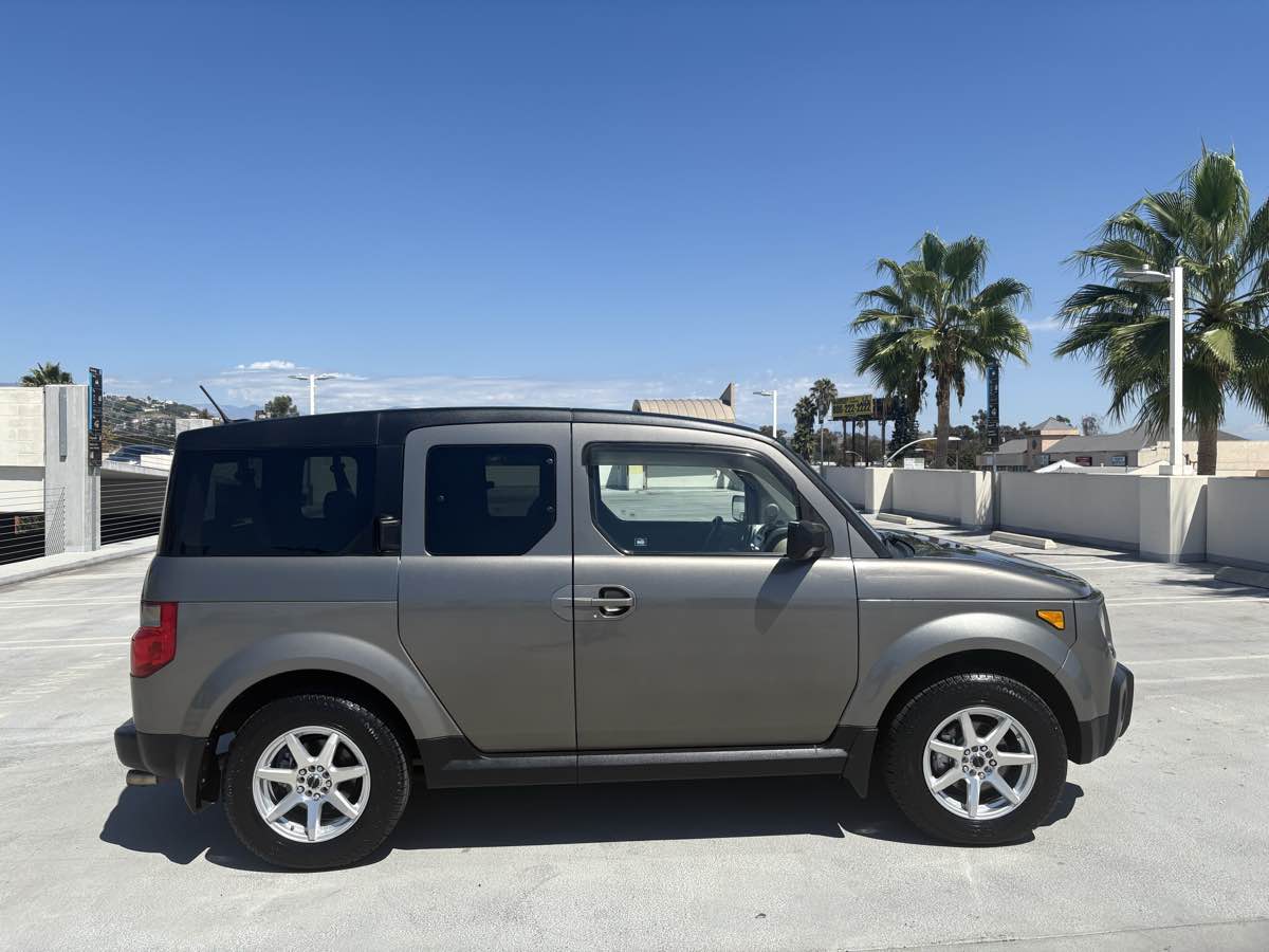 2008 Honda Element EX photo 34