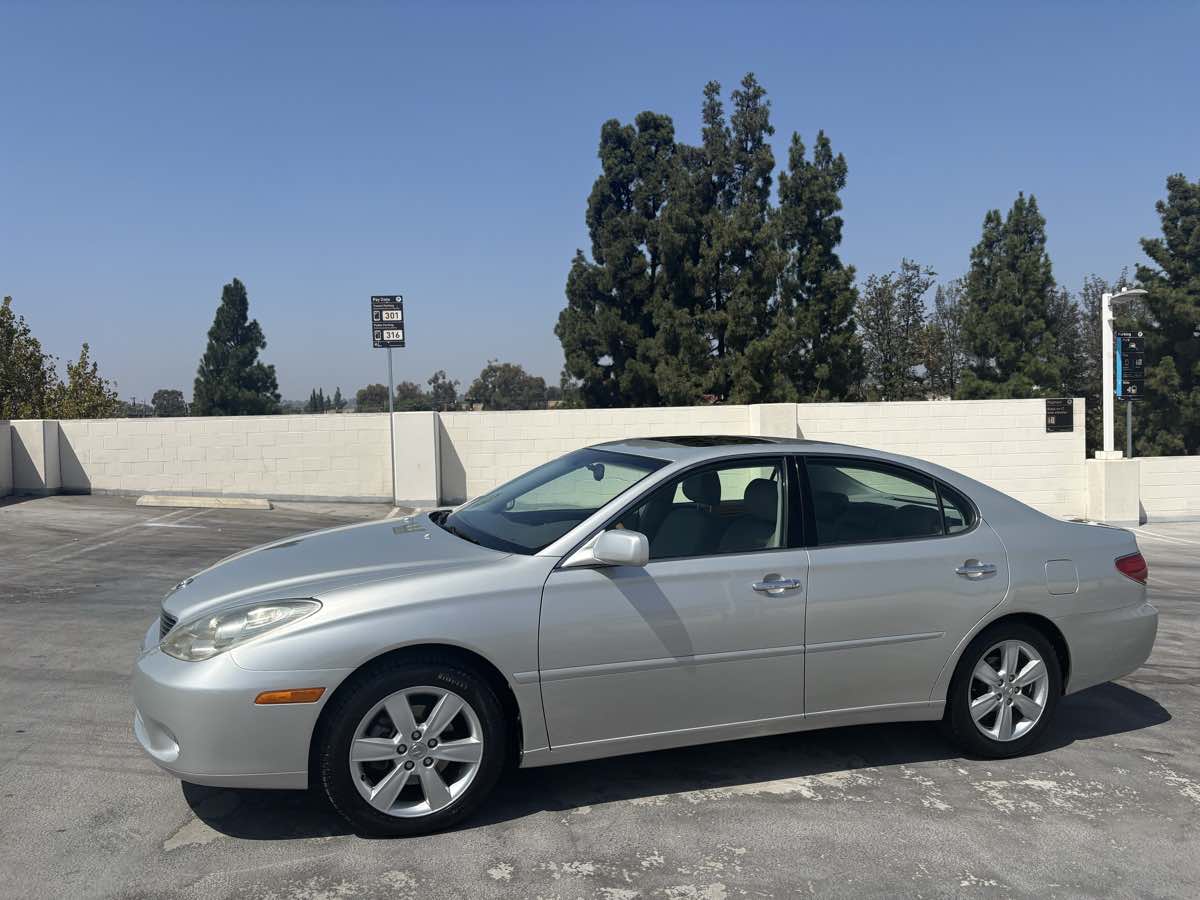 2006 Lexus ES 330 photo 2