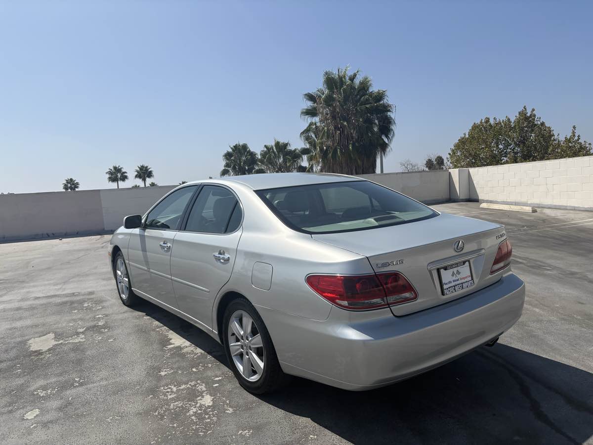2006 Lexus ES 330 photo 11