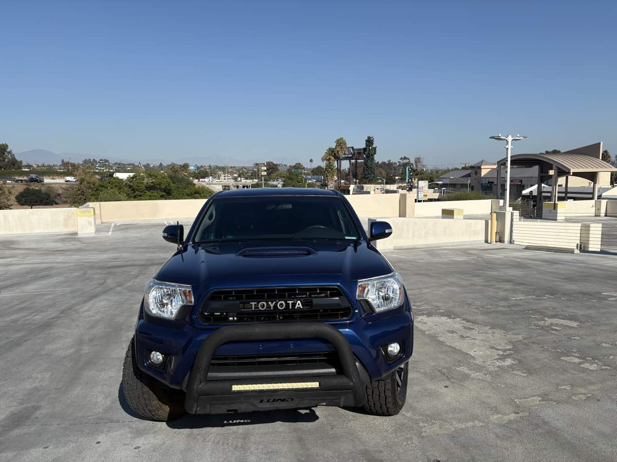 2015 Toyota Tacoma 4x4 Double Cab V6 photo 4