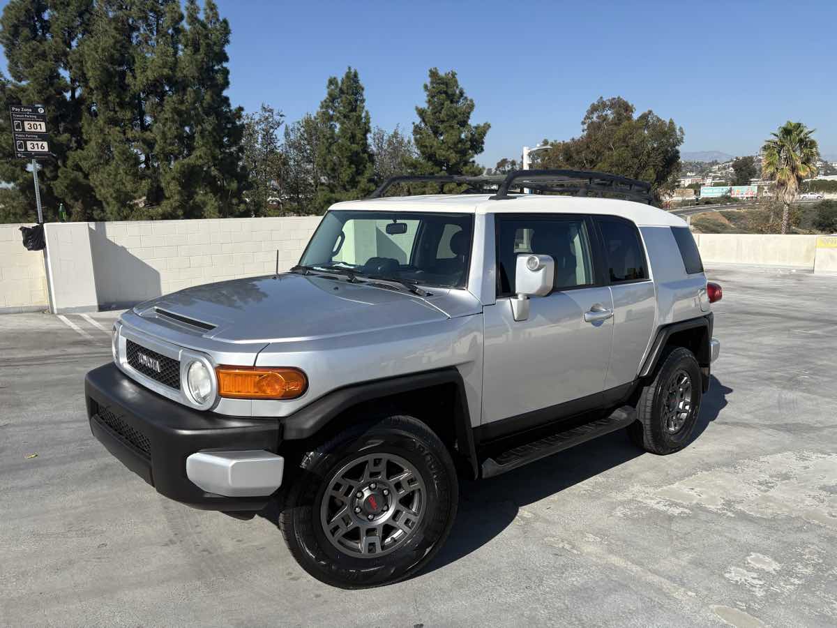 2007 Toyota FJ Cruiser Base photo 3