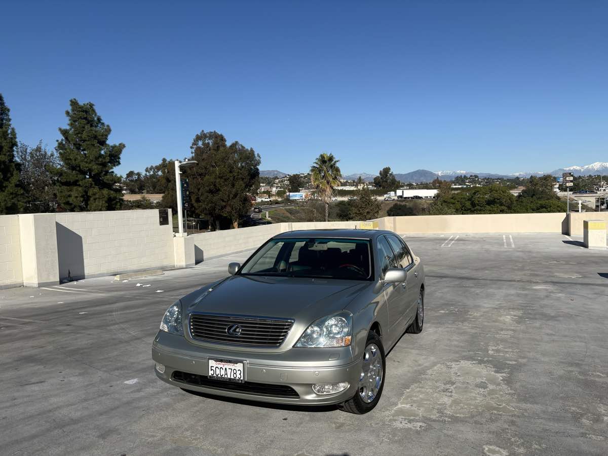 2003 Lexus LS 430 photo 2