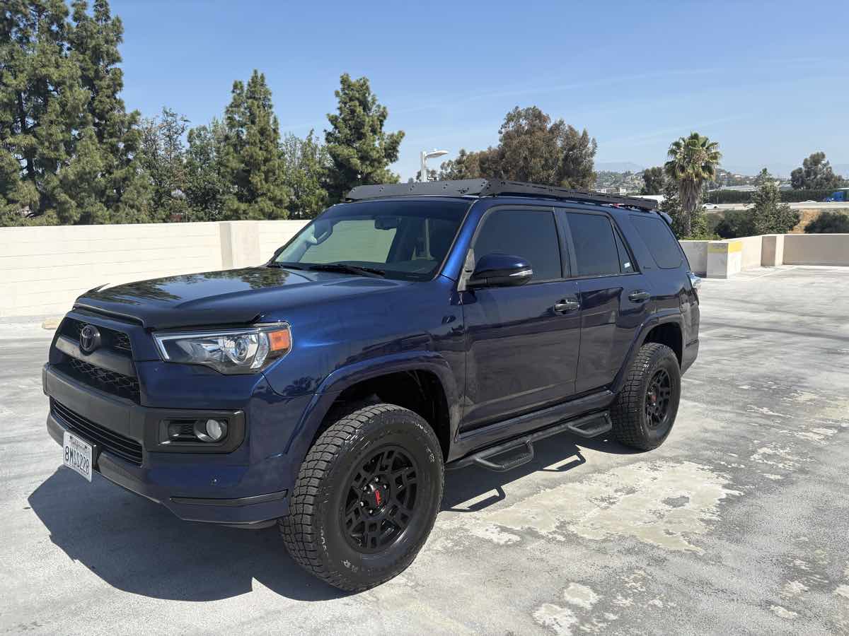 View vehicle photo 2