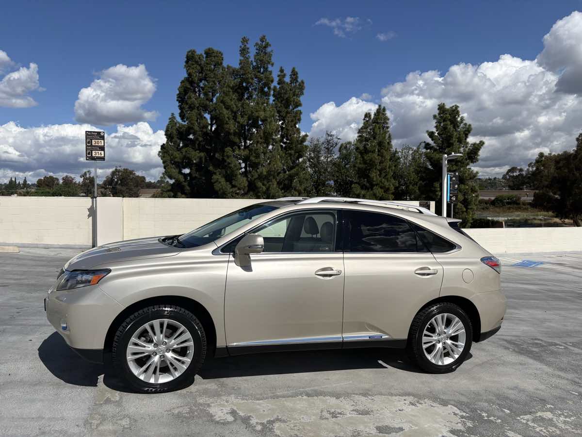 2011 Lexus RX 450h - Photo 8