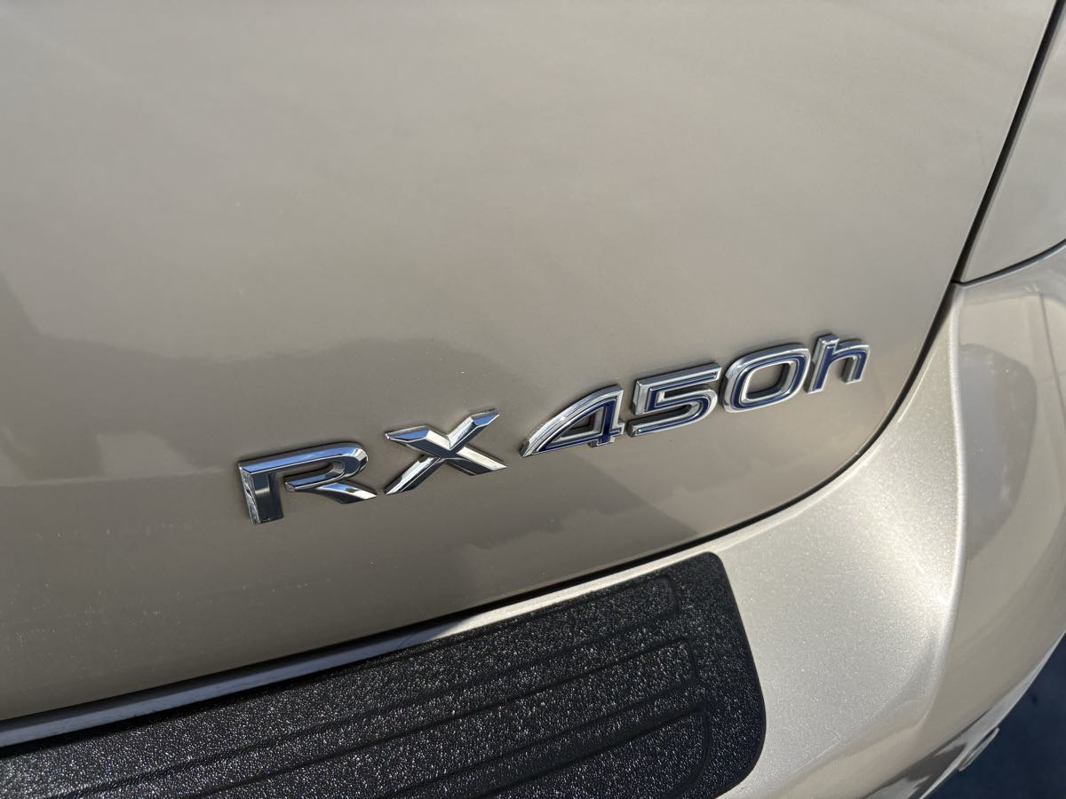 2011 Lexus RX 450h - Photo 15