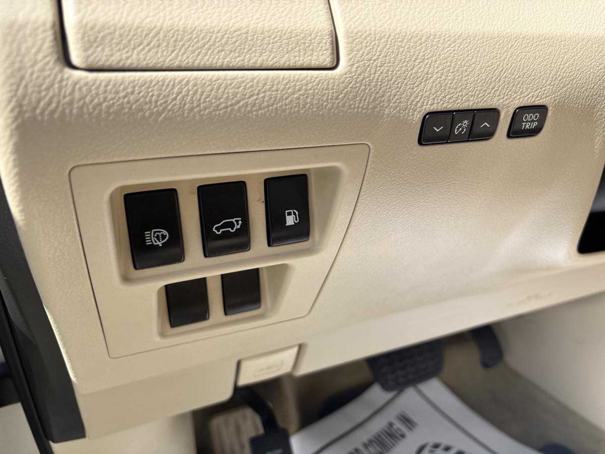 2011 Lexus RX 450h - Photo 28