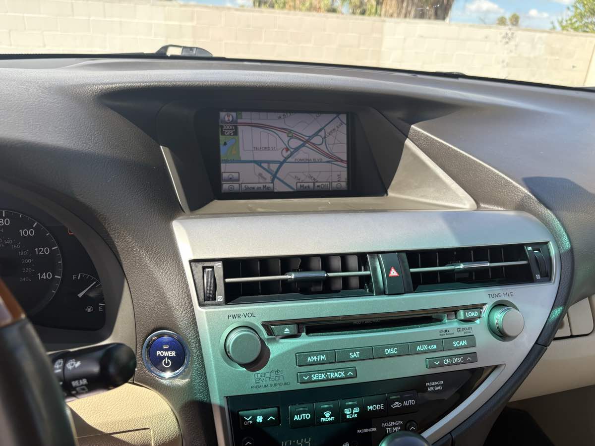 2011 Lexus RX 450h - Photo 33