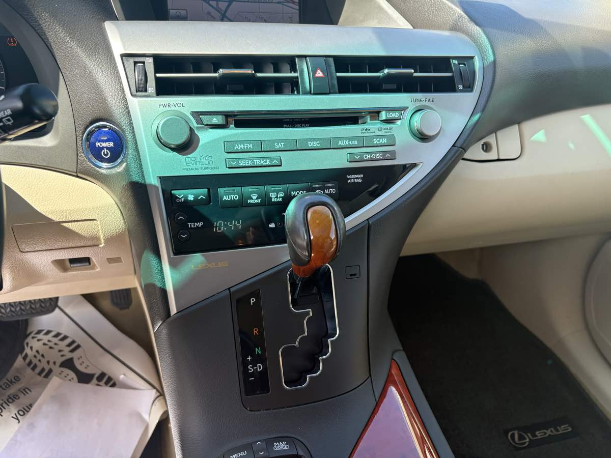 2011 Lexus RX 450h - Photo 34
