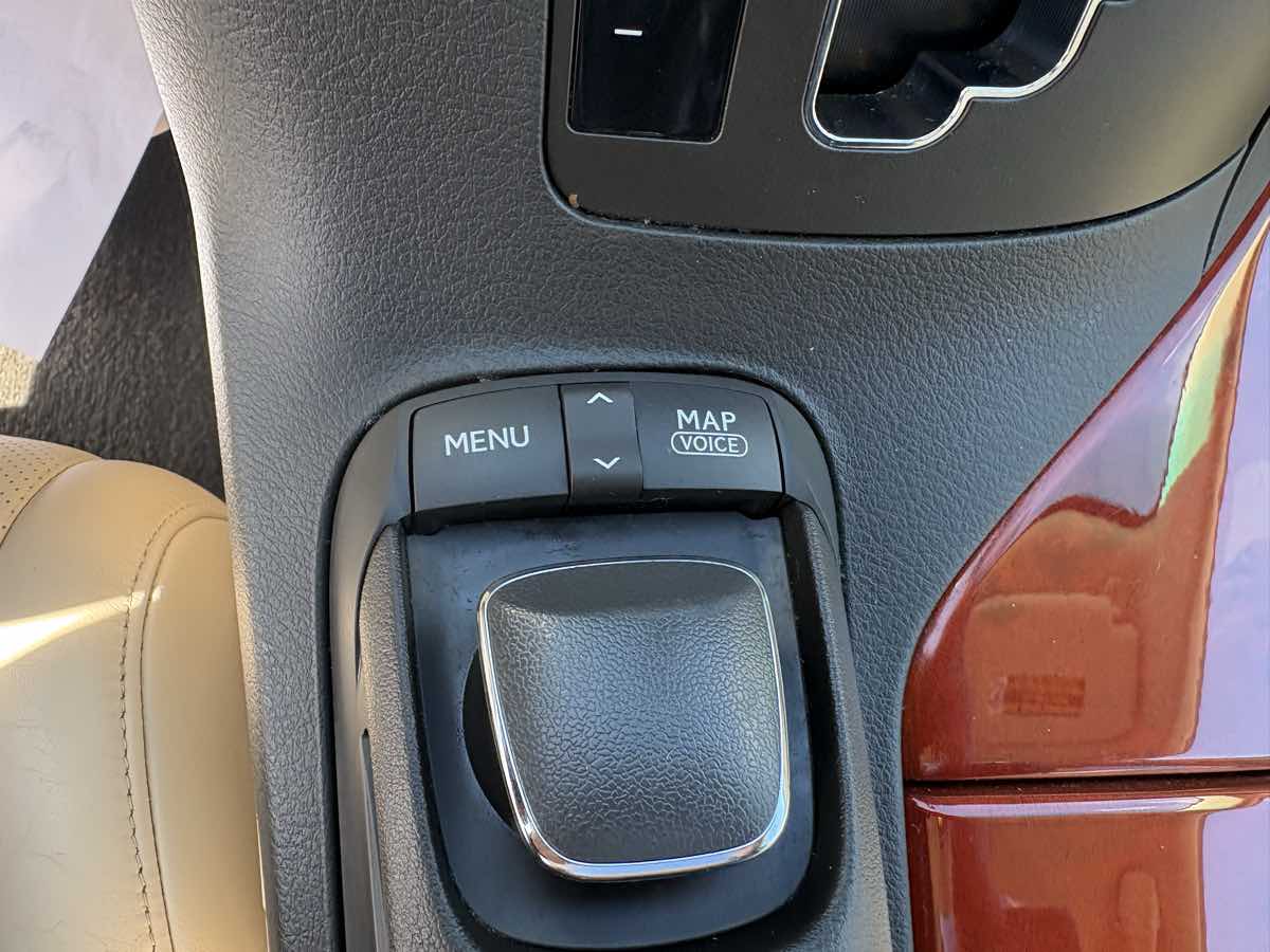 2011 Lexus RX 450h - Photo 36