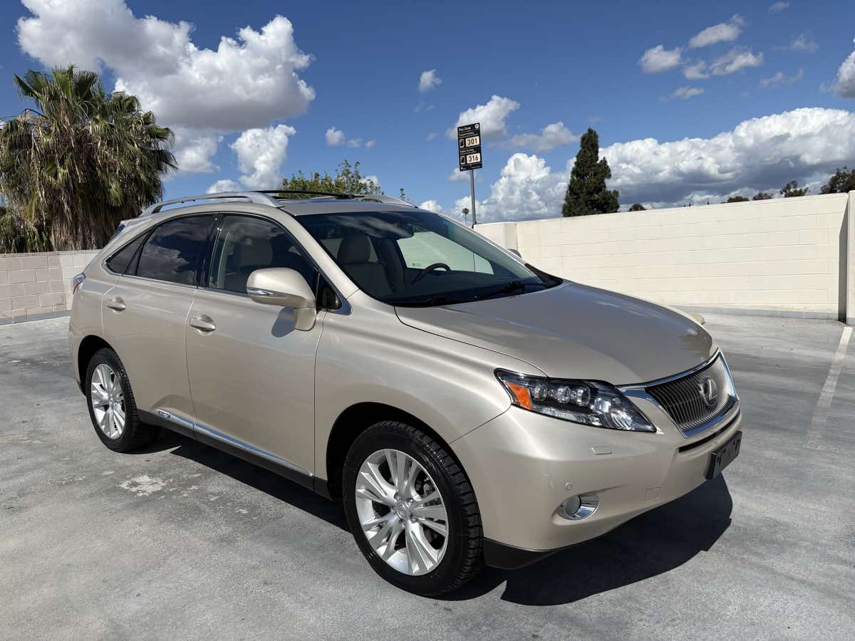 2011 Lexus RX 450h - Photo 40