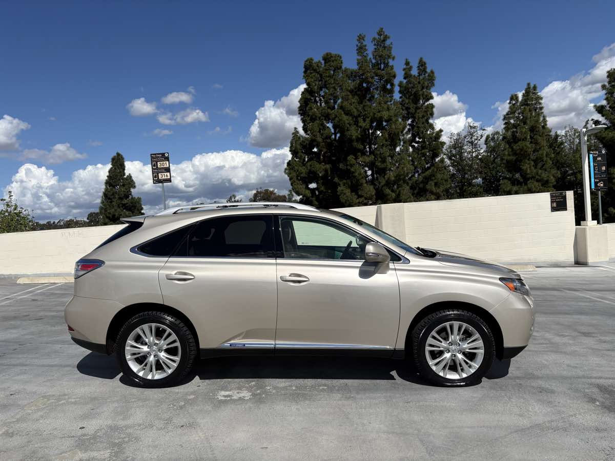 2011 Lexus RX 450h - Photo 42