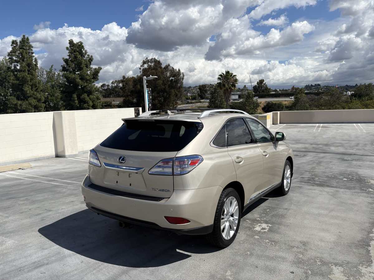2011 Lexus RX 450h - Photo 45