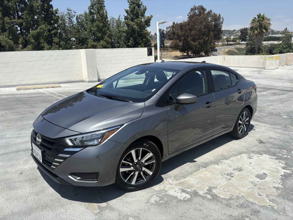 2025 Nissan Versa Sedan SV - Photo 3