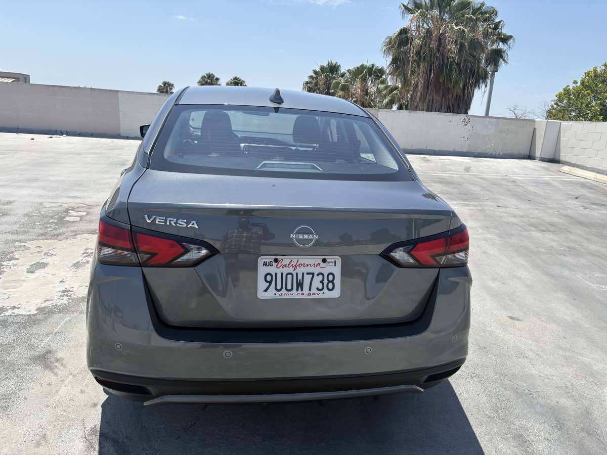 2025 Nissan Versa Sedan SV - Photo 10