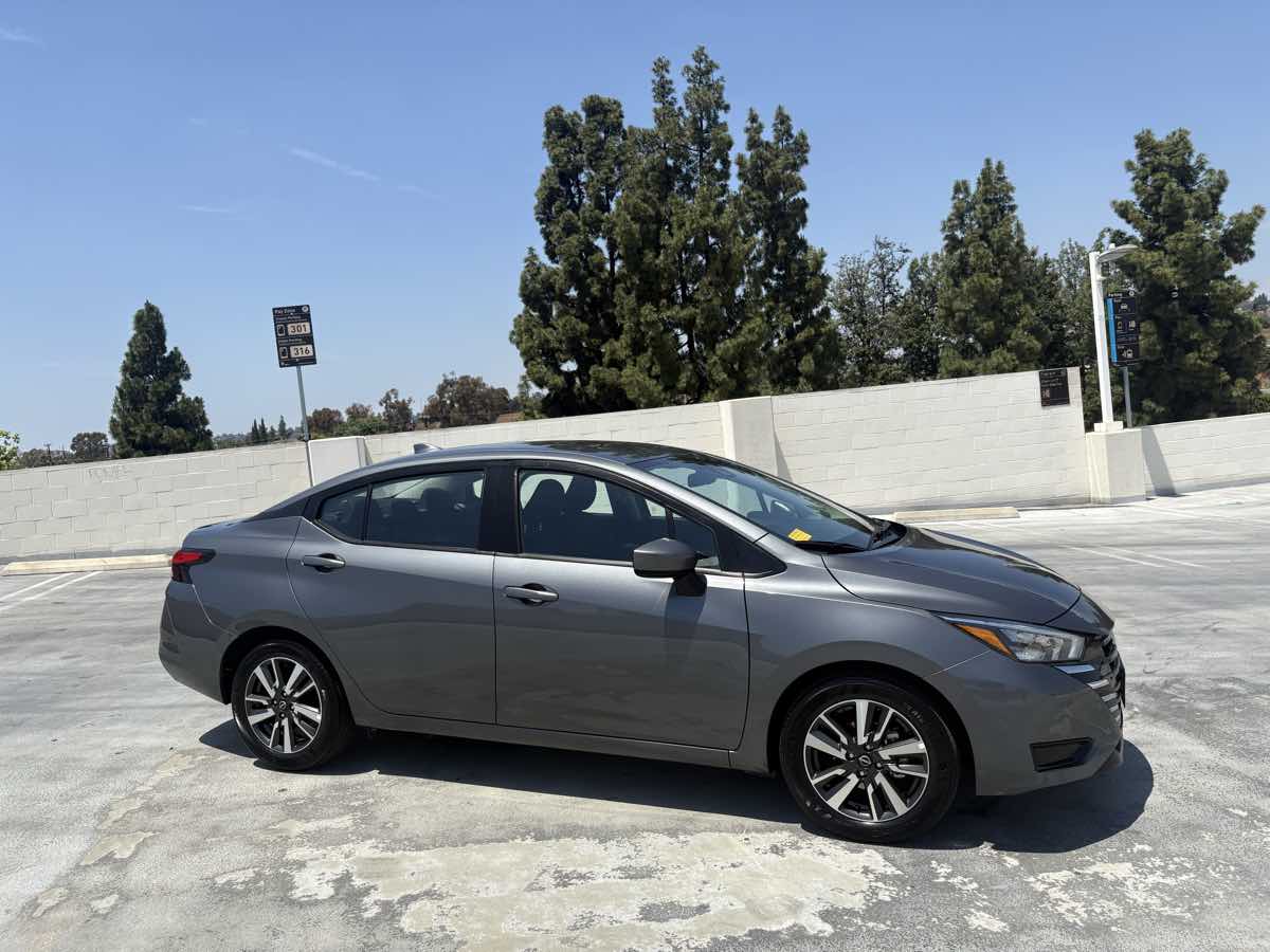 2025 Nissan Versa Sedan SV - Photo 30