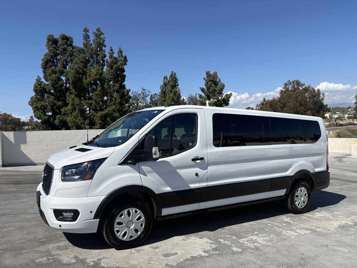 Ford Transit photo 39