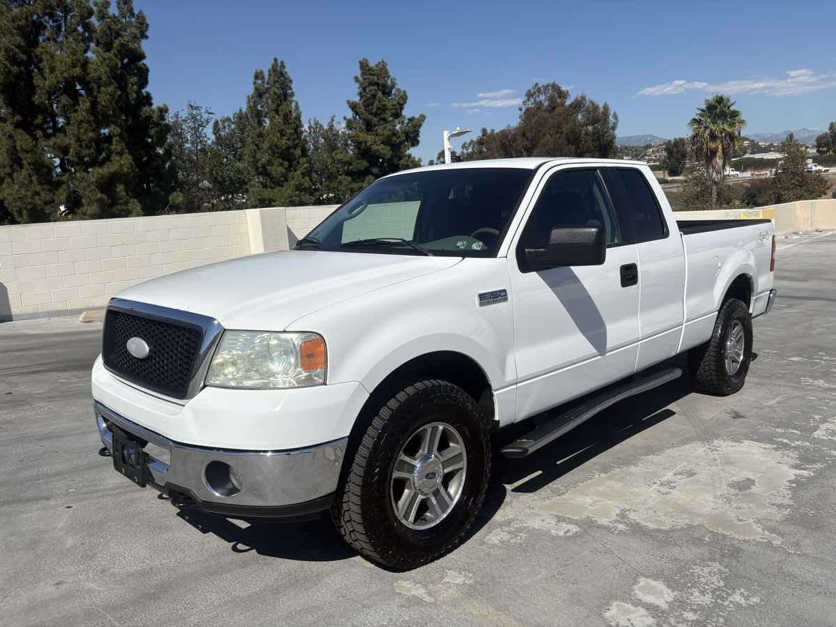 Ford F-150 photo 3