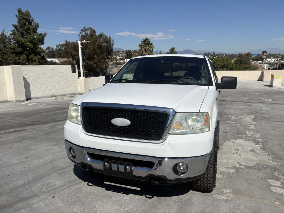 Ford F-150 photo 6
