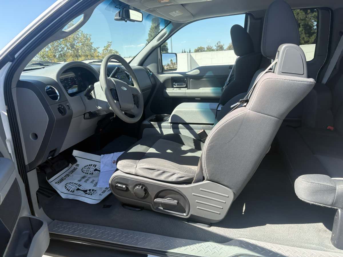 Ford F-150 photo 16