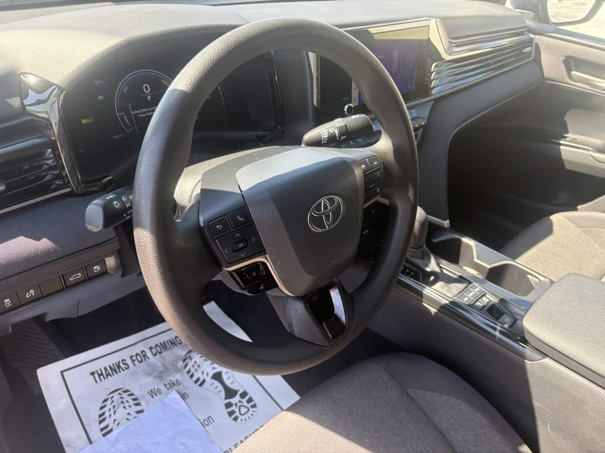 Toyota Camry photo 19