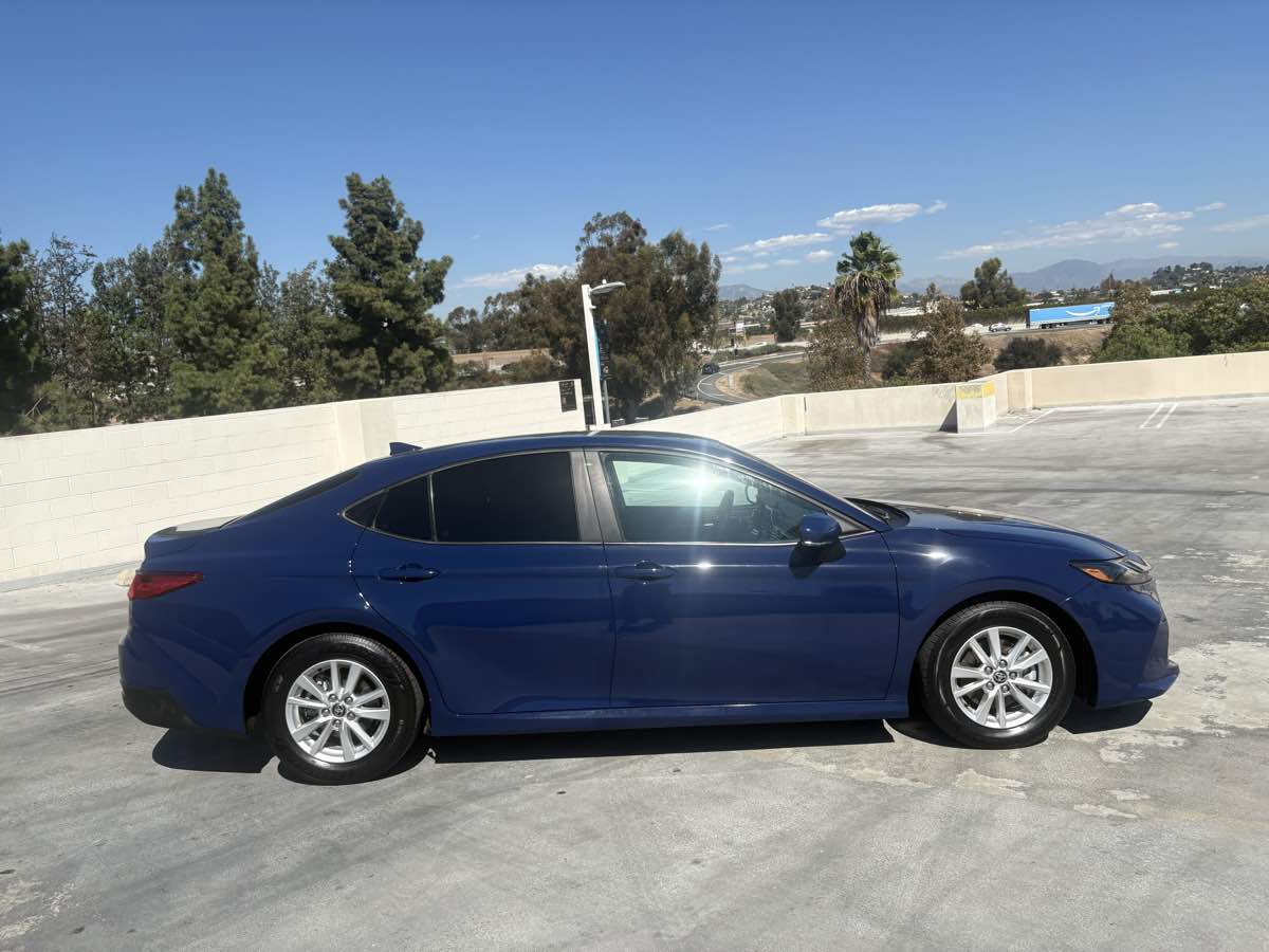 Toyota Camry photo 30