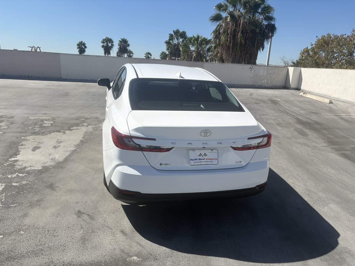 Toyota Camry photo 15