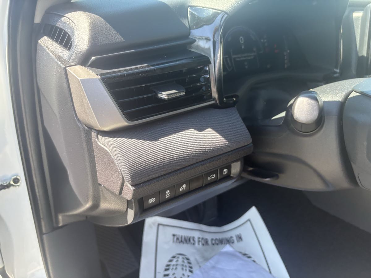 Toyota Camry photo 26