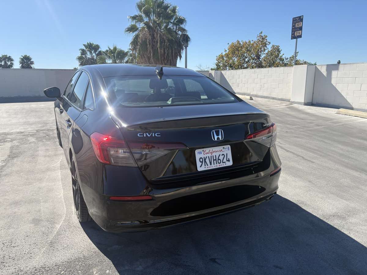Photo 11 of this Honda Civic Sedan